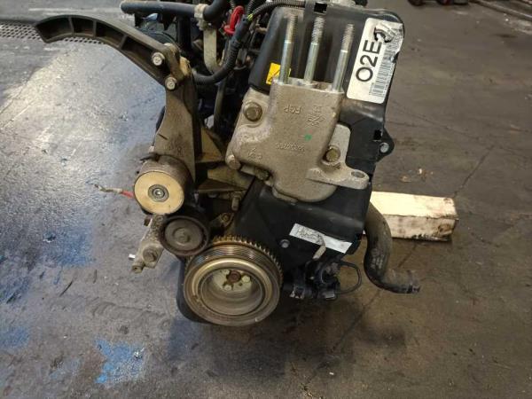 MOTEUR FIAT PANDA 1.1 169AXA1A +-120.000KM - Vue 4